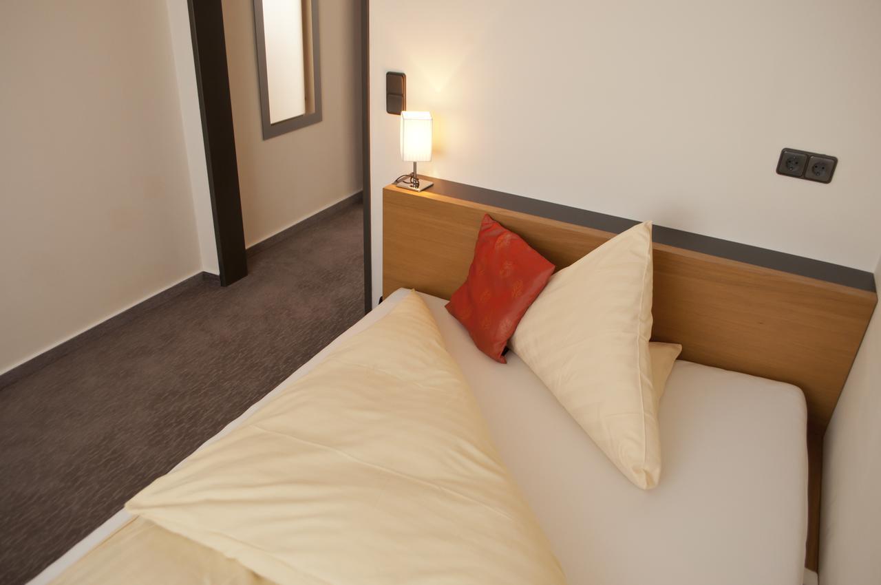 Hotel Crede Kassel Bagian luar foto